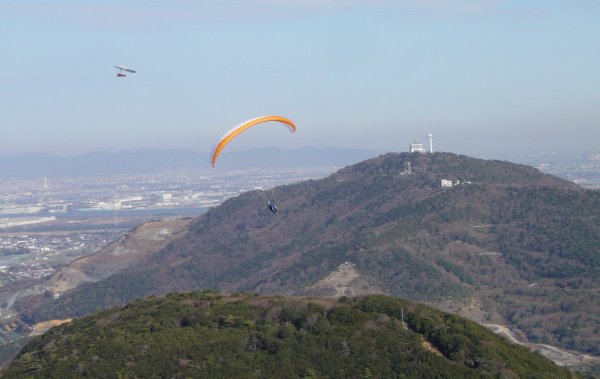 �ߊ}�G���A�ɂ�